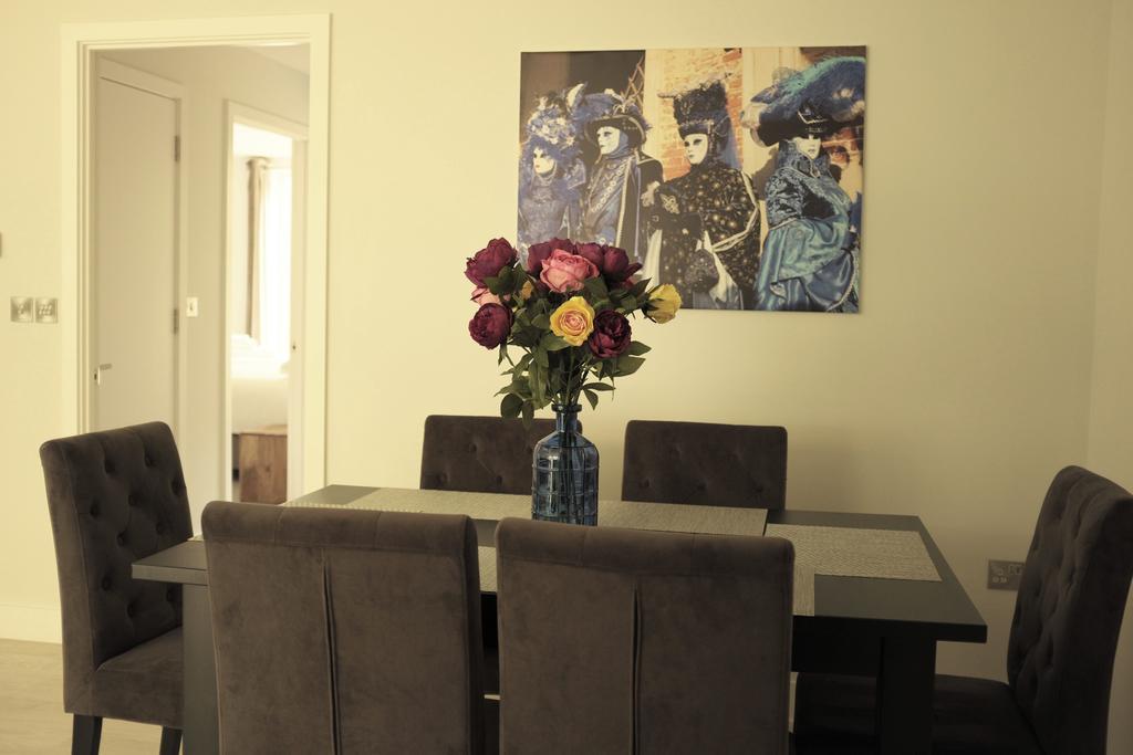 קאמברידג' Pinnacle Residences- Vesta Apartments מראה חיצוני תמונה