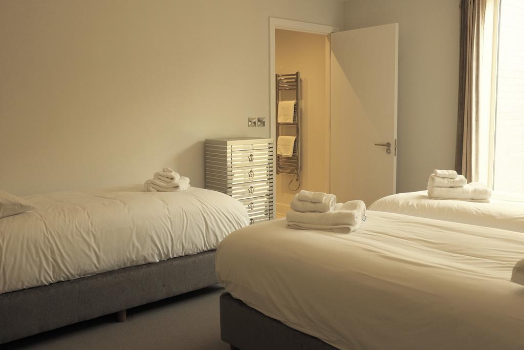 קאמברידג' Pinnacle Residences- Vesta Apartments מראה חיצוני תמונה